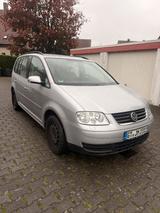 Volkswagen Touran 1,6 FSi - gebrauchte VW Touran aus dem Jahr 2005