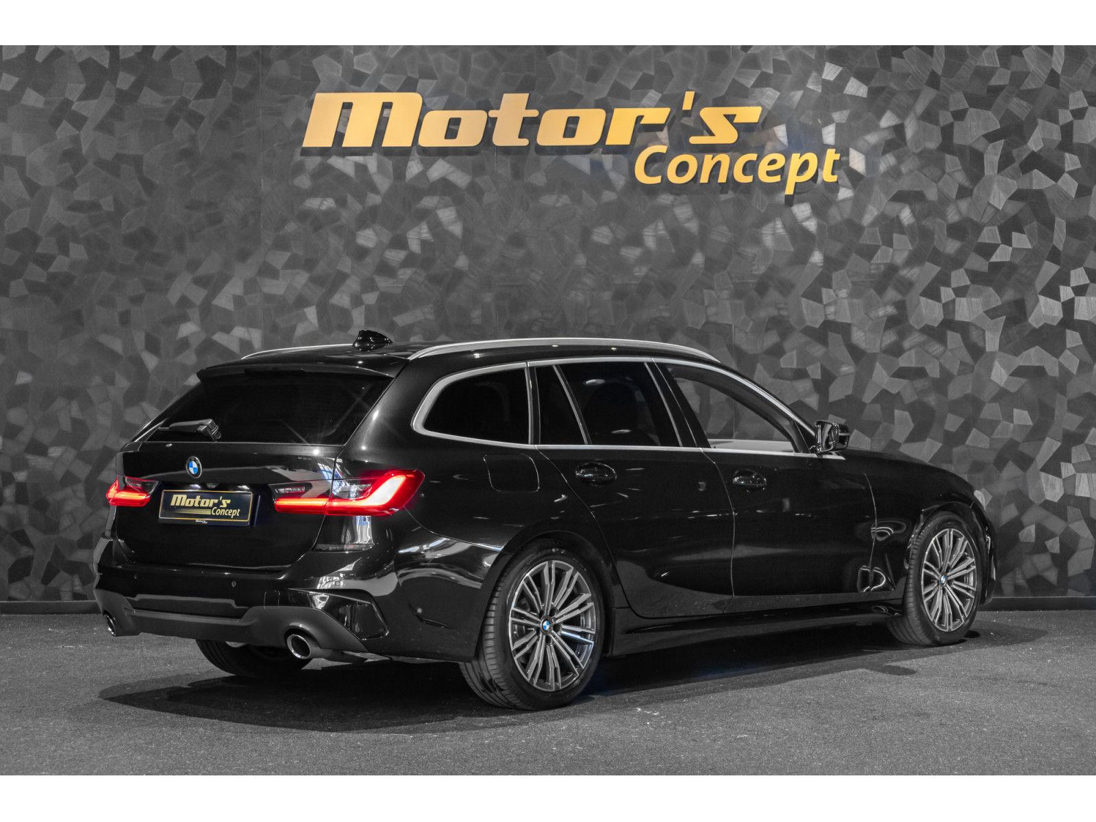 BMW 320 d Touring - M Sport imagem 2