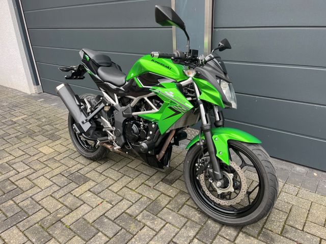 Kawasaki Z 125 ABS nur 3900 Km !