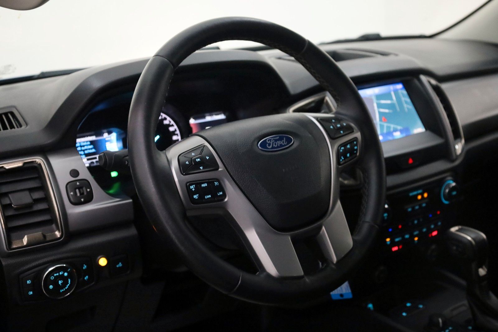 Fahrzeugabbildung Ford Ranger XLT 4x4 Aut.,HardTop,Kamera,Standhzg.,AHK