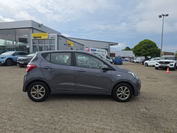 Bild 6 Hyundai i10 Intro Edition 1.2 SHZ LenkradHZG Alarm Tel.-