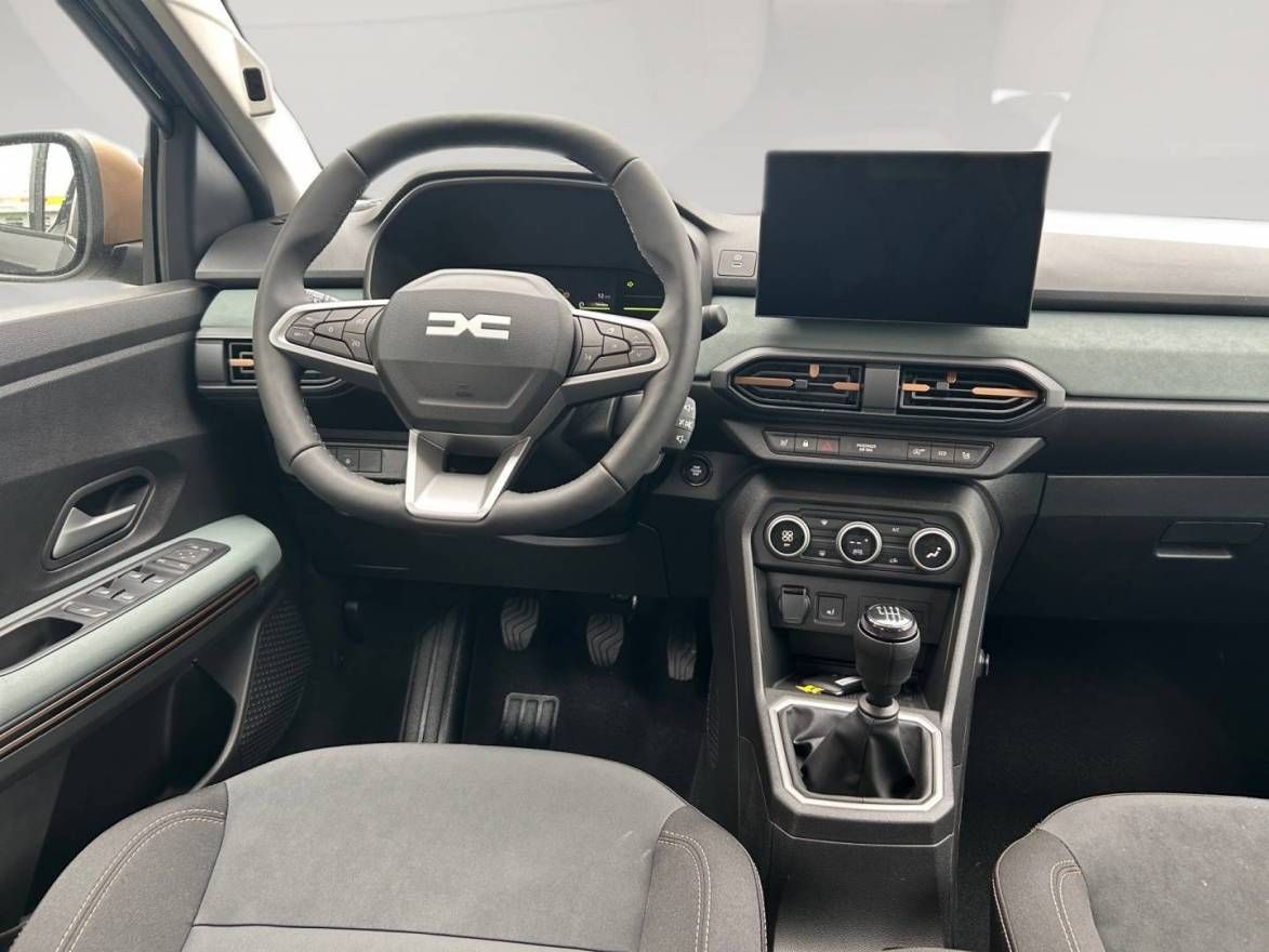 Fahrzeugabbildung Dacia Sandero Stepway Extreme TCe 110