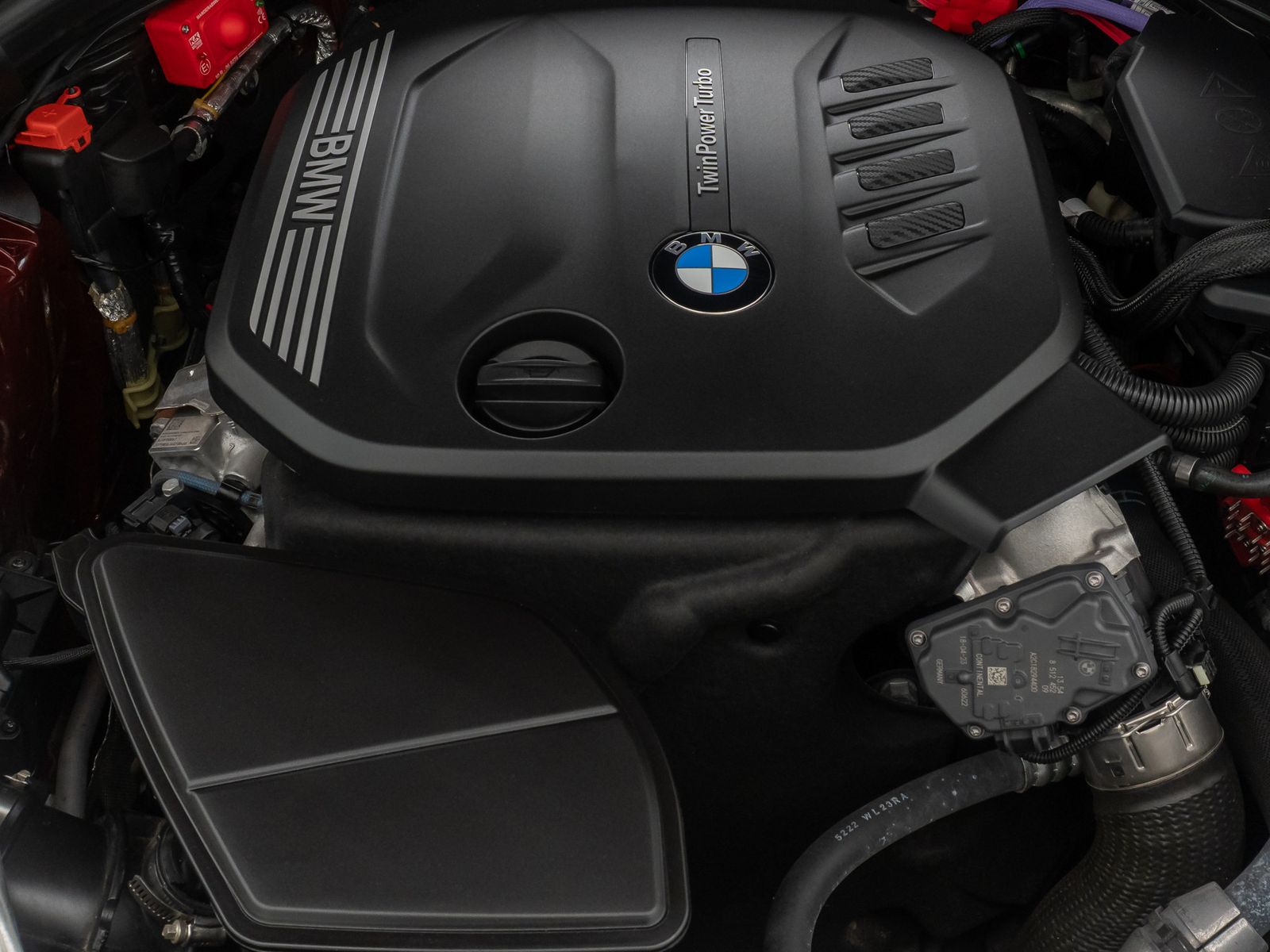 Fahrzeugabbildung BMW 520d xD HUD DAB Kamera HiFi Laser Sport AHK Komf
