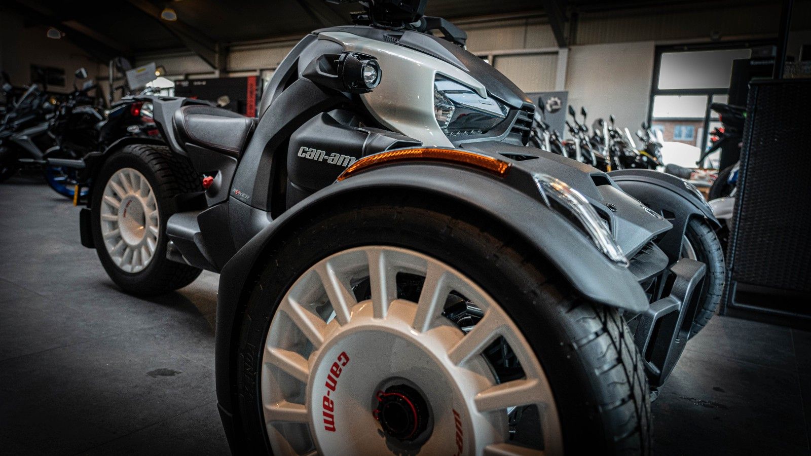 Fahrzeugabbildung Can Am Ryker Rally  900  Farbe wählbar