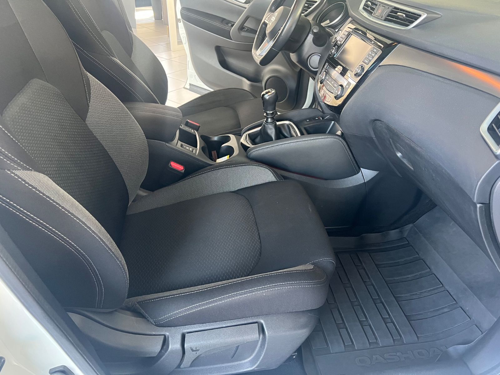 Fahrzeugabbildung Nissan Qashqai N-Connecta