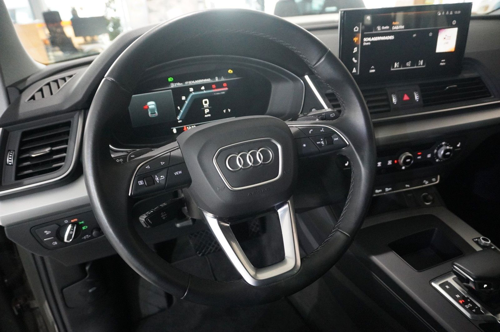 Fahrzeugabbildung Audi Q5 Sportback 35 TDI S-LINE NAVI/LED/SPORT/VIRT.