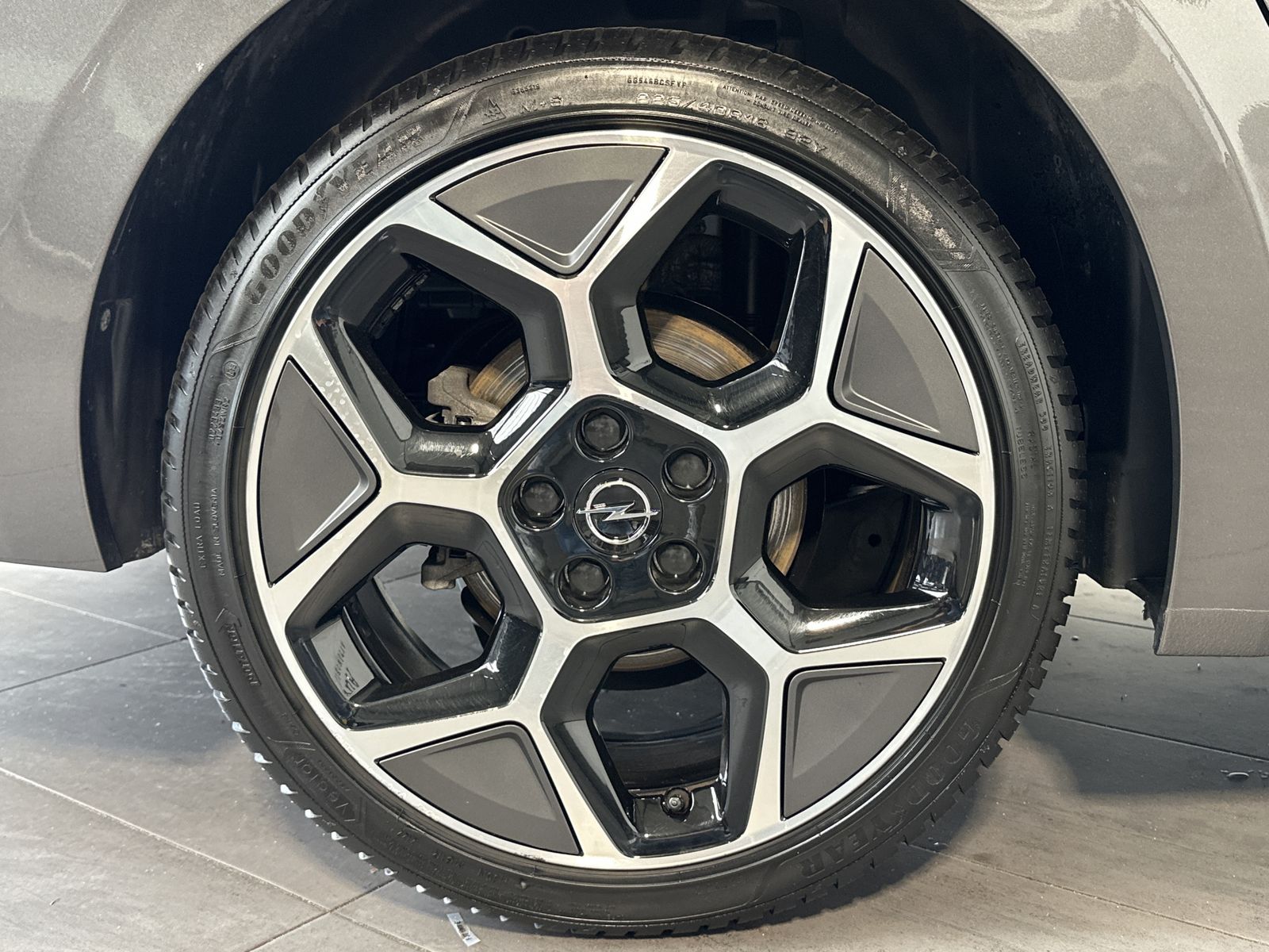 Fahrzeugabbildung Opel Astra SpT 1.5 D Aut. GS NAV+LED+PANO+360°+CARPLA