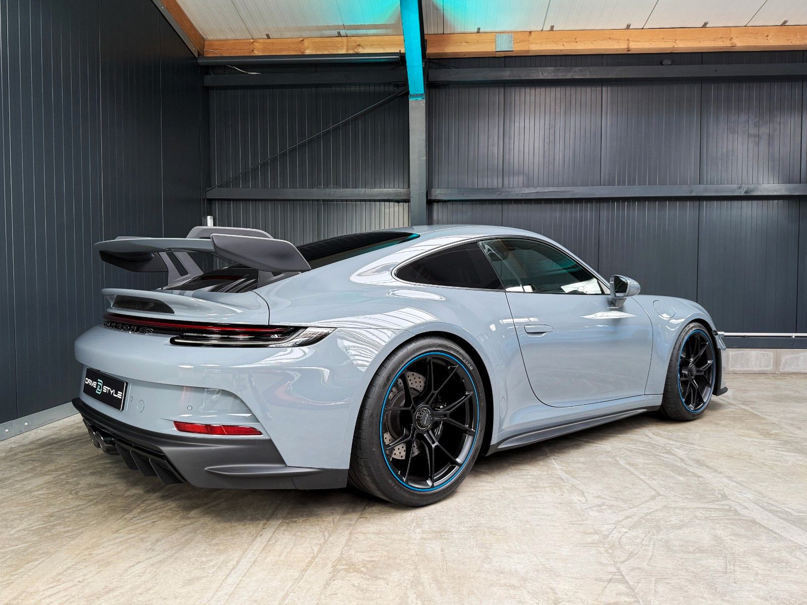 Fahrzeugabbildung Porsche 992 GT3 + Clubsp. + Approved + Lift + Artic Grey