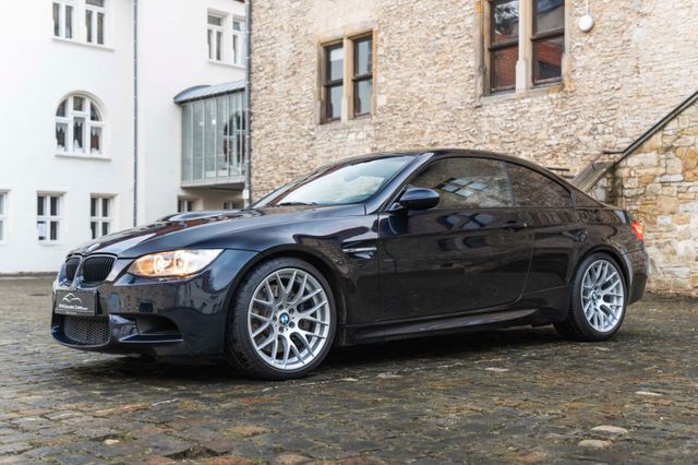 BMW M3 Competition Paket PDC BTH NAV LEDER CARBON