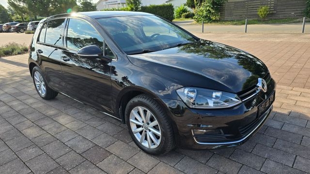 Volkswagen Golf VII Lim. Lounge BMT GRA PDC MFL SERVICE NEU