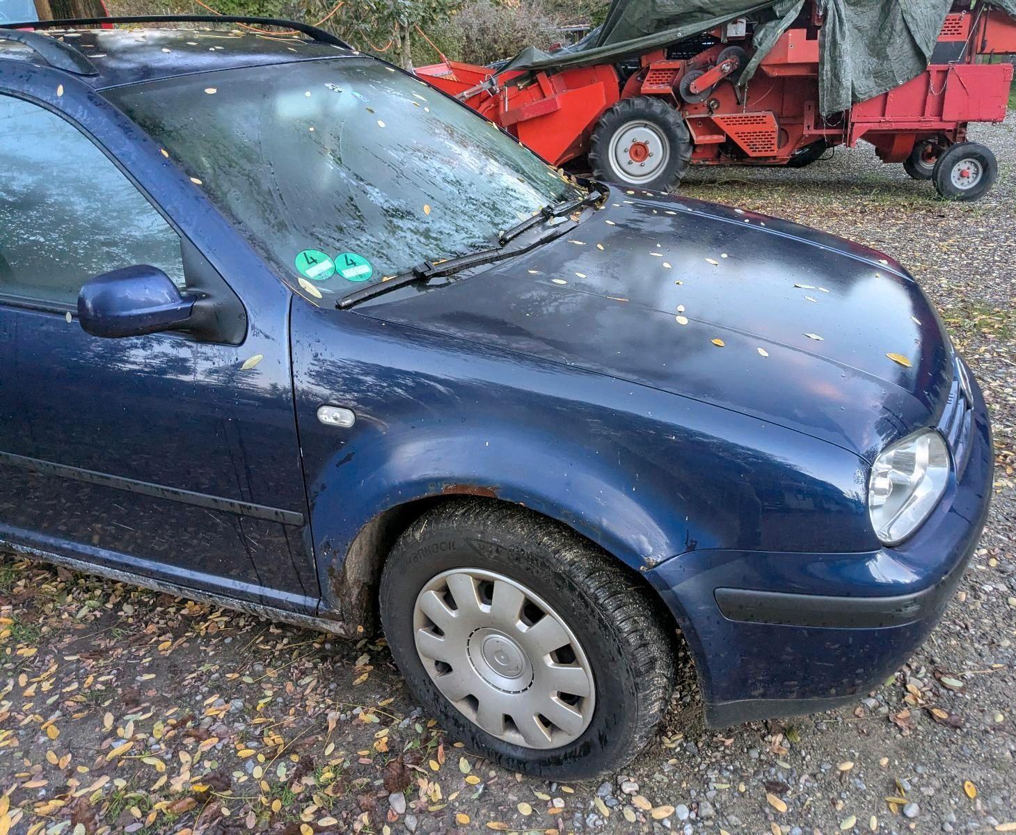 Volkswagen Golf 2005 — rear view