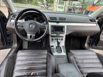 Volkswagen Passat Alltrack - 8