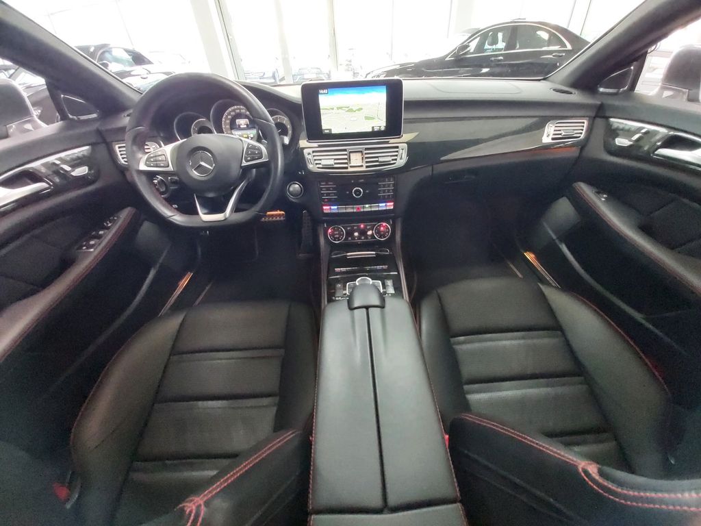 Mercedes-Benz CLS 500 Coupe 4M AMG MEMORY AIRM DISTR 116 T NP