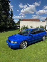 Audi S4 2.7 quattro Avant -