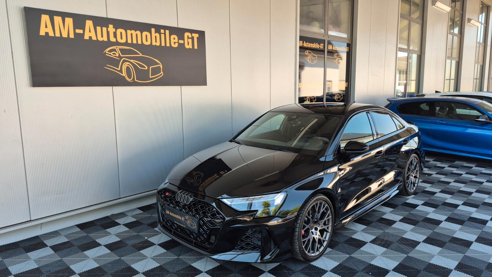 Audi RS3 Limousine 2.5 Quattro*1.HAND*SCHALEN*MATRIX*