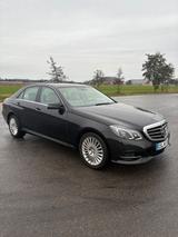 Mercedes-Benz Mercedes E300 !Rentnerfahrzeug! - gebrauchte Mercedes-Benz E 300 aus dem Jahr 2013