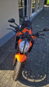 KTM Duke 890 Akrapovic Rizoma - KTM 890 DUKE R