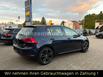 Volkswagen Golf - 8