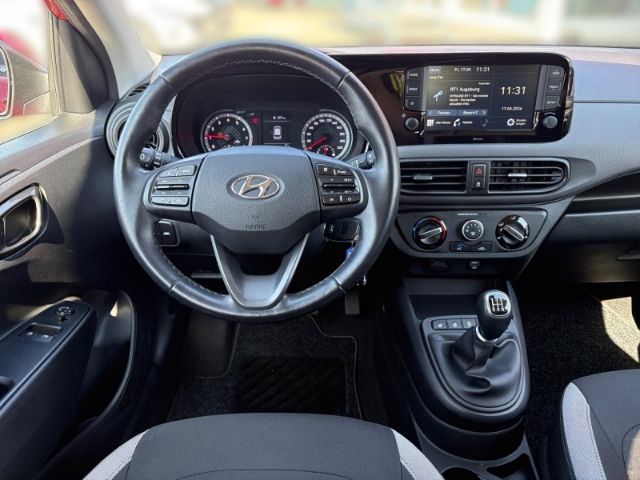 Fahrzeugabbildung Hyundai i10 1.0 Edition 30 +KLIMA+CARPLAY+SHZ+RADIO+UVM+
