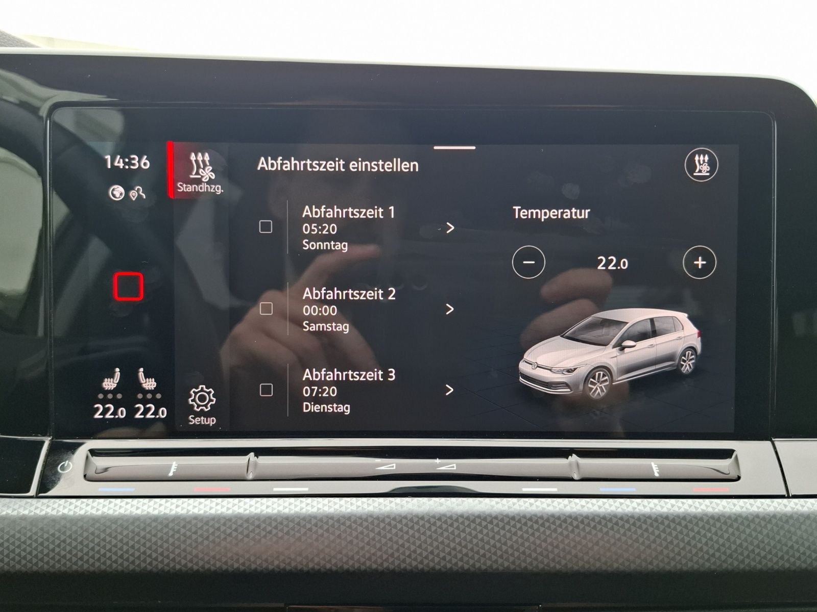 Fahrzeugabbildung Volkswagen Golf VIII TSI Active Standhzg. LEDplus Navi HUD