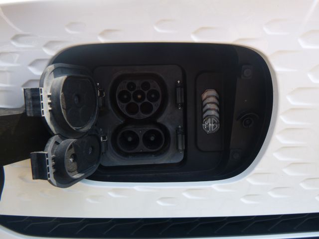 Fahrzeugabbildung MG ZS EV Comfort >KAM/PDC/NAVI/LED<
