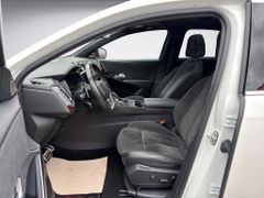 Fahrzeugabbildung DS Automobiles DS 7 Crossback 225 E-Tense Performance Line +