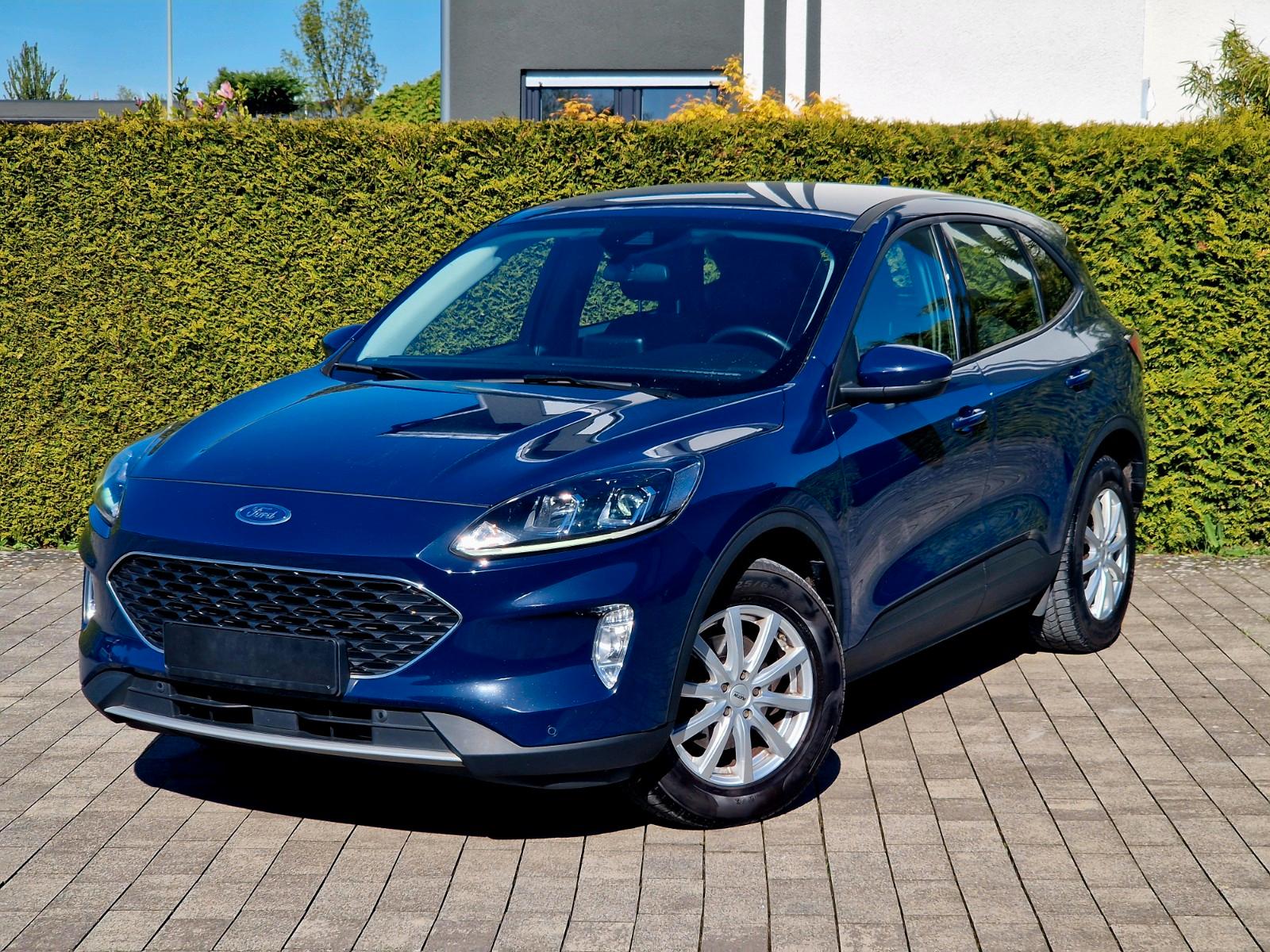 Ford Kuga (Navi, Sitzheizung, Einparkhilfe)