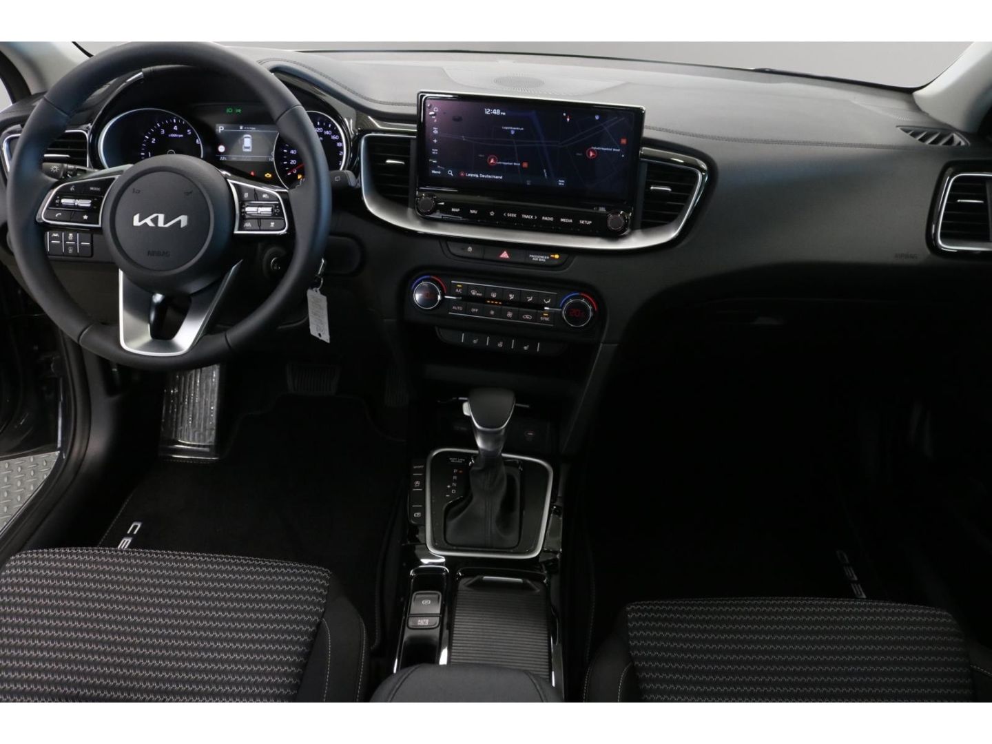 Fahrzeugabbildung Kia Ceed_sw Spirit 1.5 Alu JBL Sound Navi ACC LED