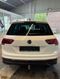 Volkswagen Tiguan - 8