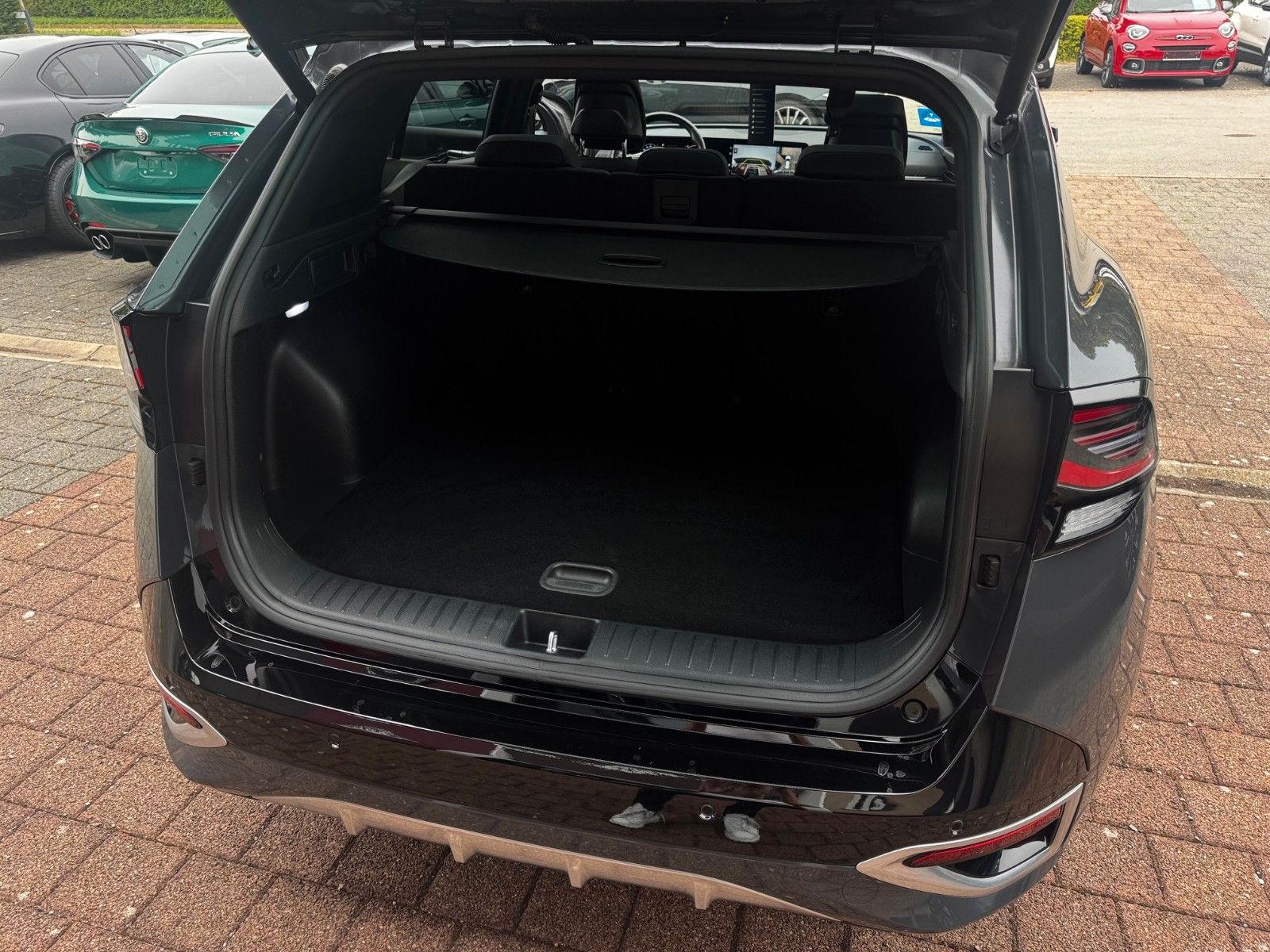 Fahrzeugabbildung Kia Sportage GT Line 180PS AWD GD SD DRIVE SO / VOLL
