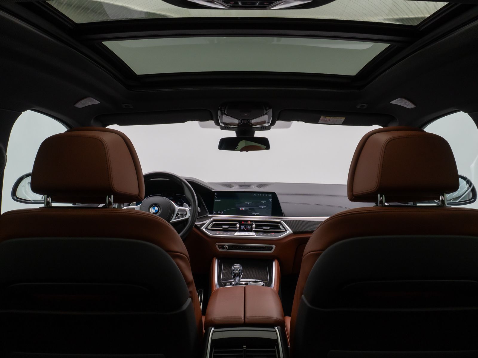 Fahrzeugabbildung BMW X6 M50i Panorama Laser 360°HUD DAB B&W AHK 22"