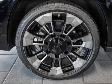 BMW XM - 11
