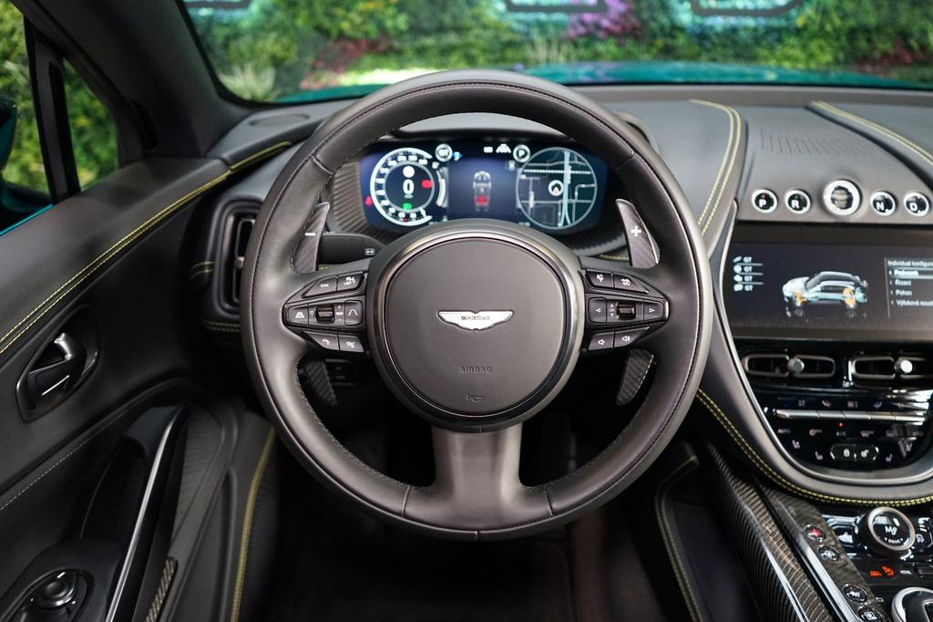Aston Martin DBX