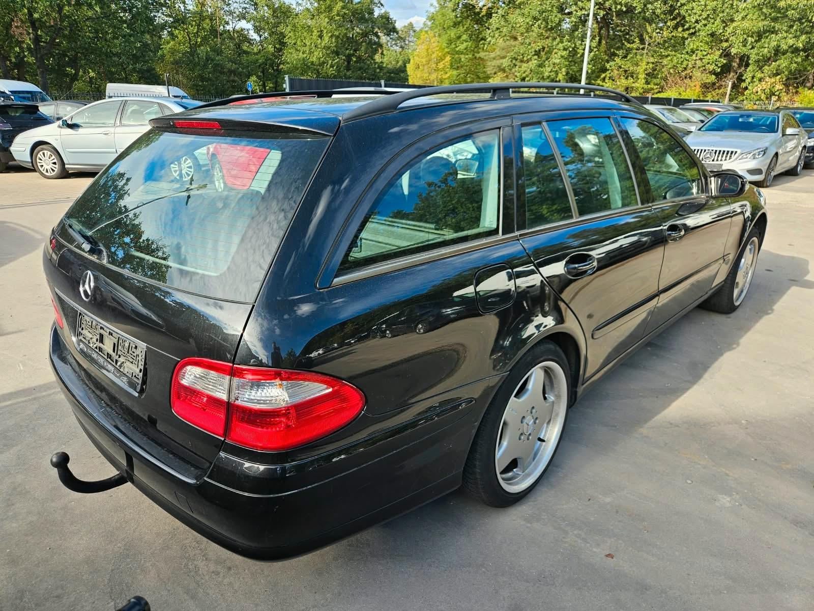 Mercedes-Benz E220 2004 — photo 5