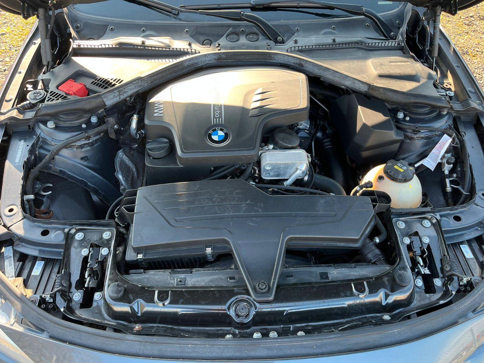 BMW 320 2015 — photo 10