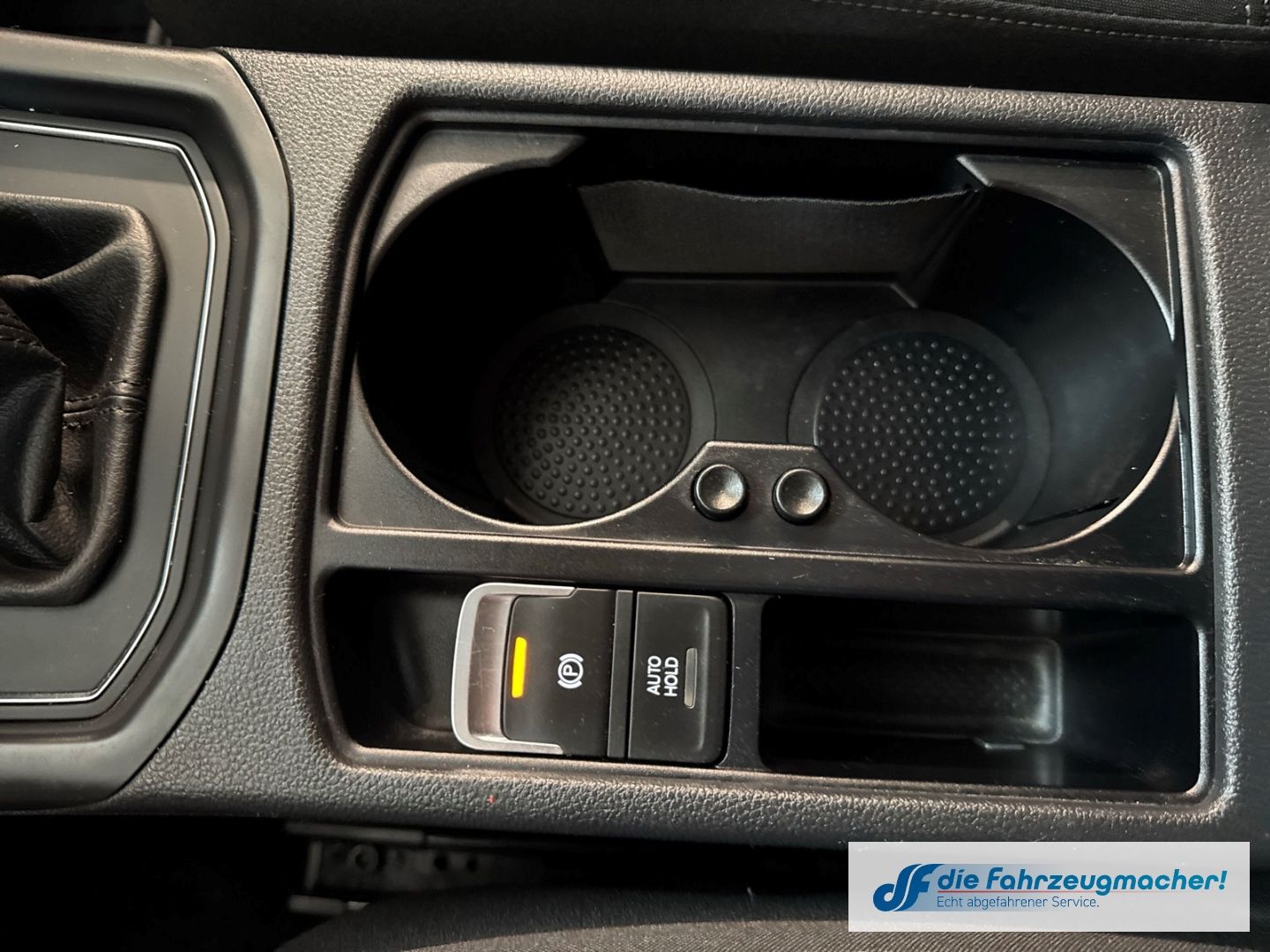 Fahrzeugabbildung Volkswagen Touran Comfortline 2,0TDi Navi Dyn. Kurvenlicht
