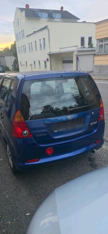 Daihatsu YRV