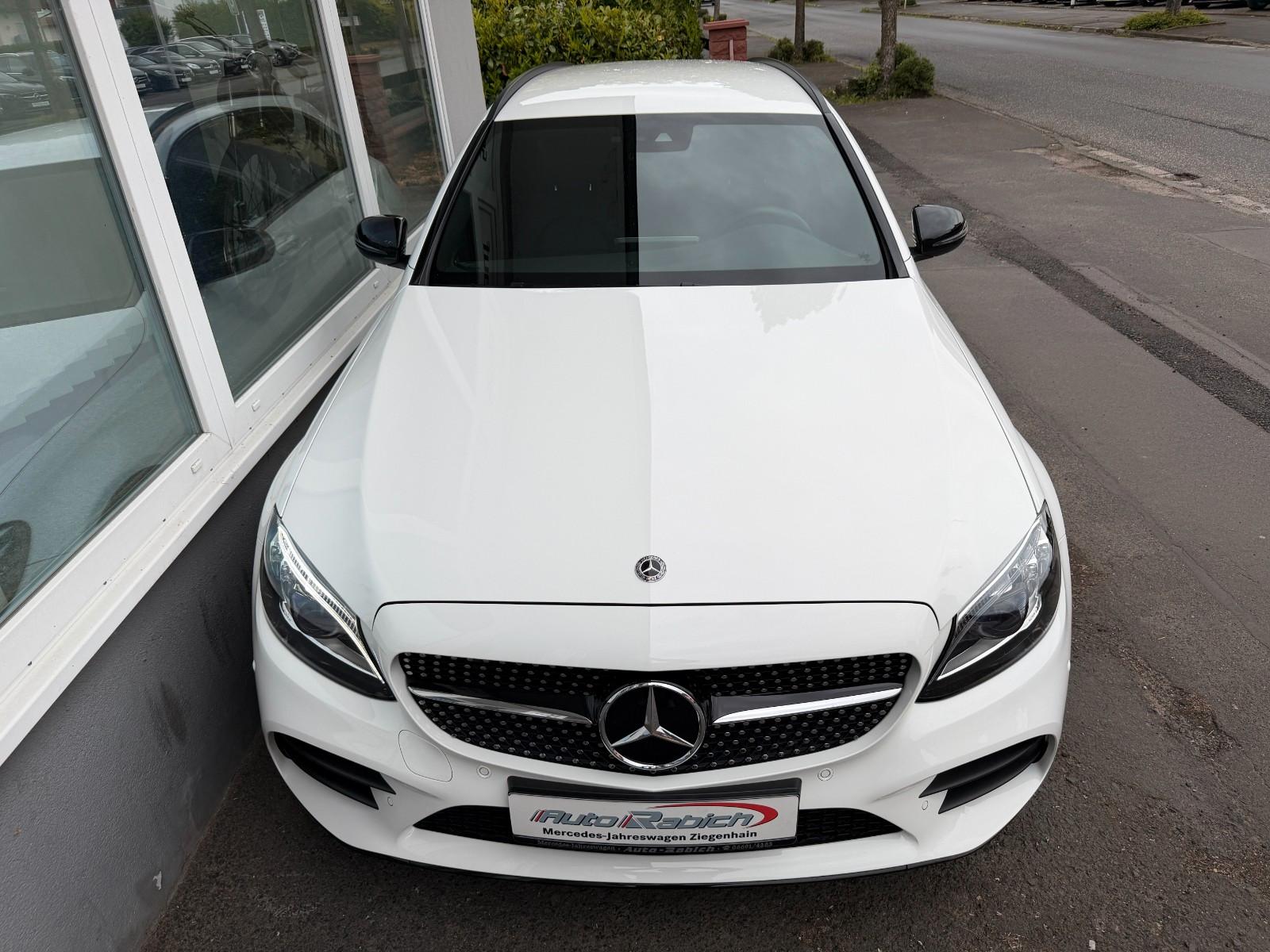 Mercedes-Benz C 300 T AMG +Night+19"+BEAM+Kamera+22.100KM!!!