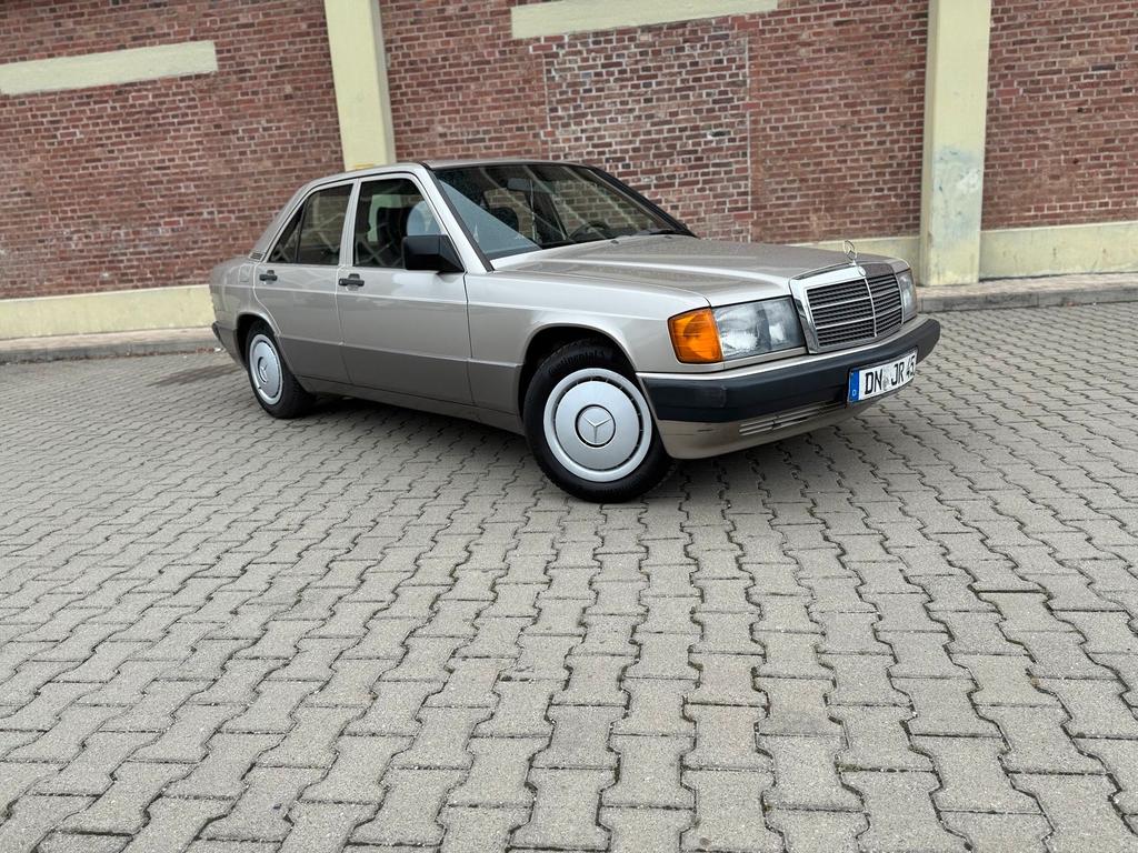 Mercedes-Benz 190