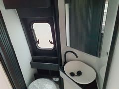 Adria Twin Supreme 640 SLB Edition, Automatik