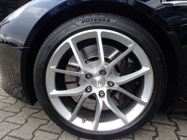 Fahrzeugabbildung Aston Martin Rapide S 6.0 Sportpaket Navi Leder Sitze 8-Gang