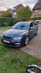 Skoda Octavia 2.0 TDI DSG RS - Skoda Octavia aus 2011: Allradantrieb
