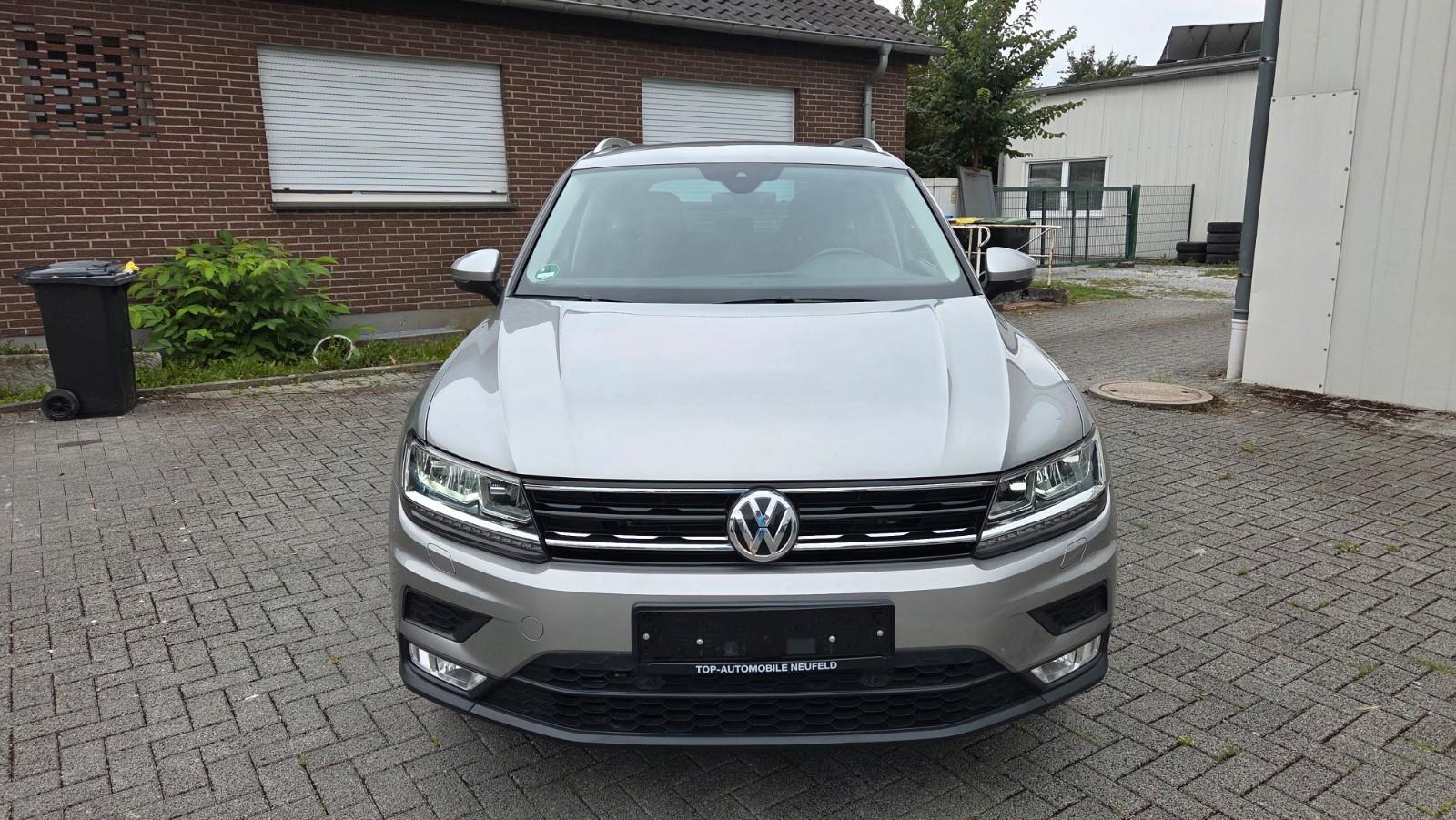 Volkswagen Tiguan Sound-2.0-179PS-4X4-1HAD+AHK+LED+NAV+39KM