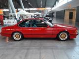 BMW 635 - BMW 635 mit Benzin-Antrieb: Coupé, Leder, Klimaanlage