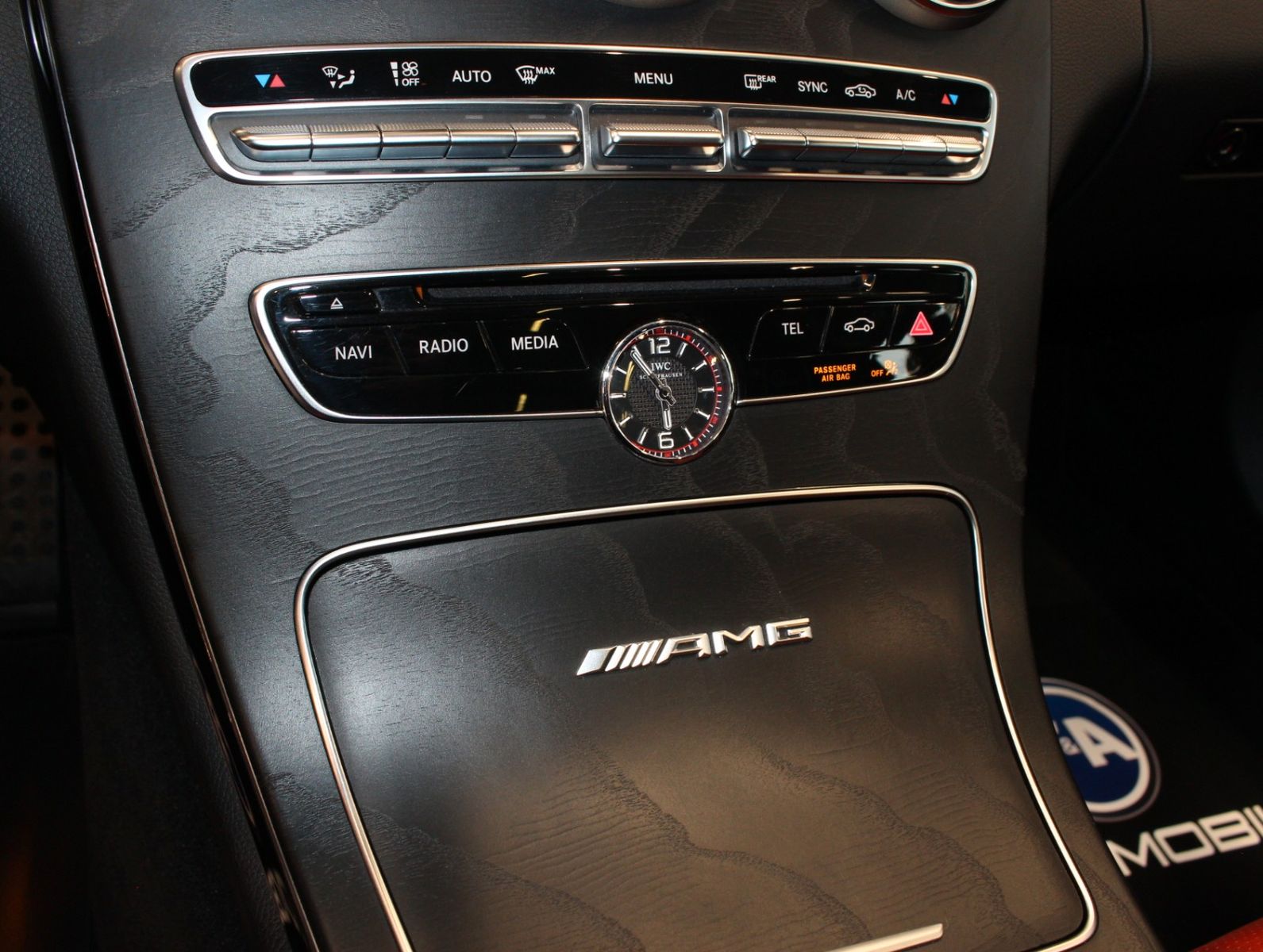 Fahrzeugabbildung Mercedes-Benz C 63 S AMG T Night-Paket+Burmester+Panoramadach