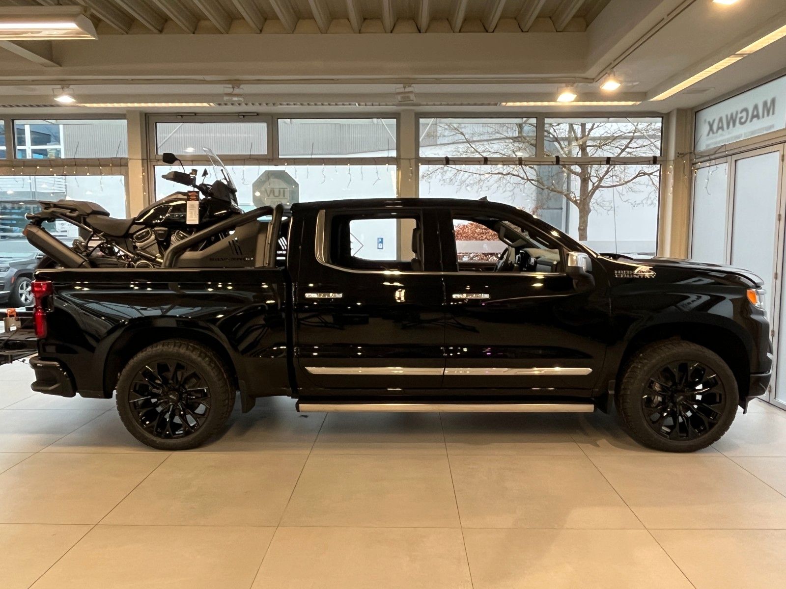 Fahrzeugabbildung Chevrolet Silverado 6.2 V8 High Country*Z71 *KlappeLPG