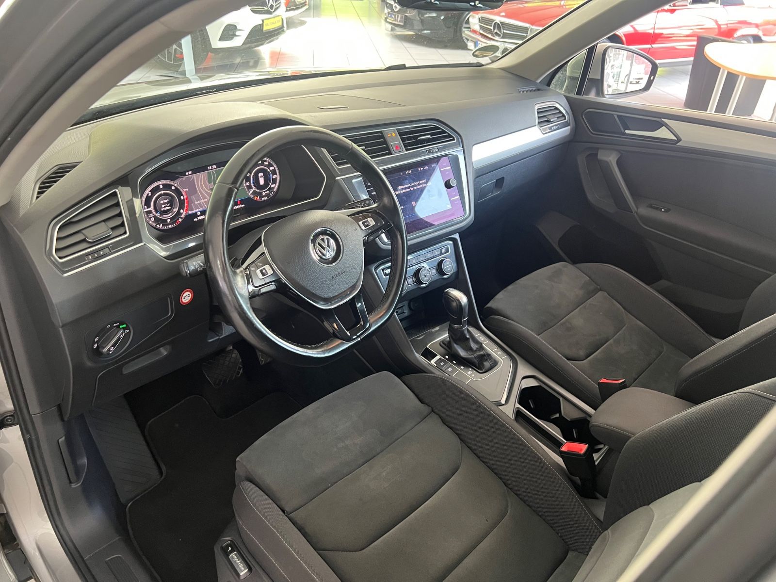 Fahrzeugabbildung Volkswagen Tiguan Comfortline 2.0 TDI DSG  *Digitaltacho*