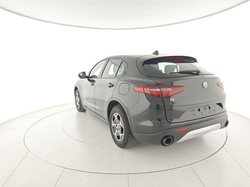 Alfa Romeo Stelvio 2.2 Turbodiesel 190 CV AT8 Q4 imagem 3