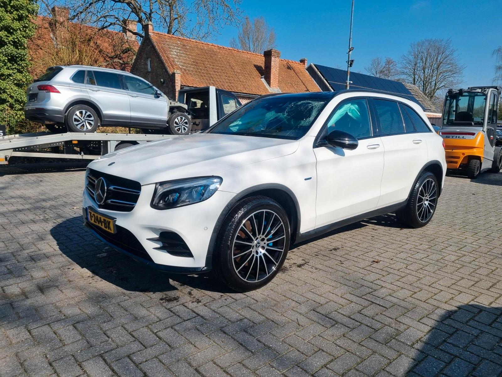 Mercedes-Benz GLC 350e 4Matic AMG Line Pano SHZ Head UP Luft