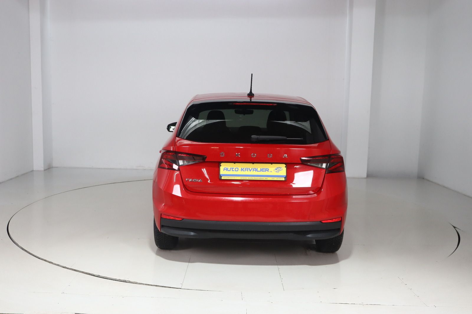 Fahrzeugabbildung SKODA Fabia 1.0 MPi * 1.Hd * LED * Klima